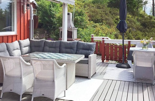 Hurum House | 8 person holiday home in Klokkarstua