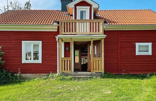 Valdemarsvik House | 8 person holiday home in VALDEMARSVIK