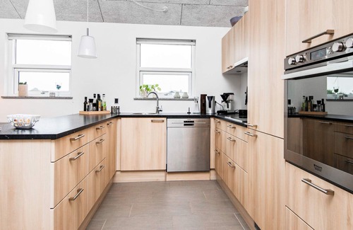 Nørre Lyngvig House | 8 person holiday home in Hvide Sande