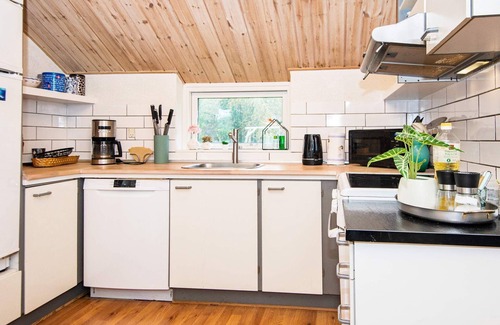 Pøt Strandby House | 8 person holiday home in Juelsminde-By Traum