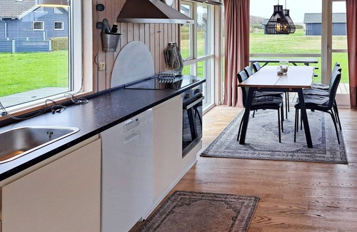 Egense House | 8 person holiday home in Storvorde-By Traum