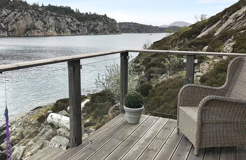 Bomlo House | 8 person holiday home in Urangsvåg