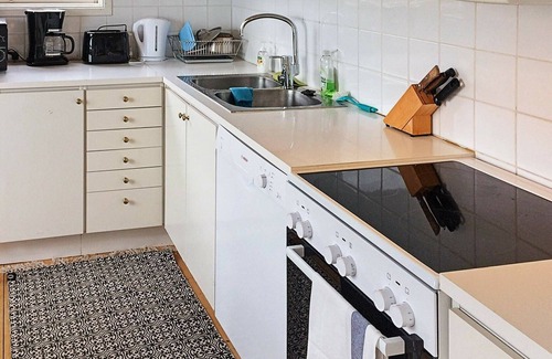 Ljungskile House | 8 person holiday home in LJUNGSKILE-By Traum