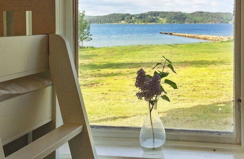 Ljungskile House | 8 person holiday home in LJUNGSKILE-By Traum