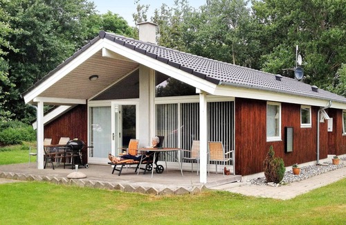 Dannemare House | 8 person holiday home in Dannemare