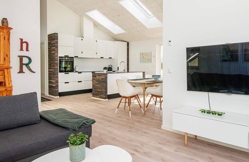 Skovmose House | 8 person holiday home in Sydals