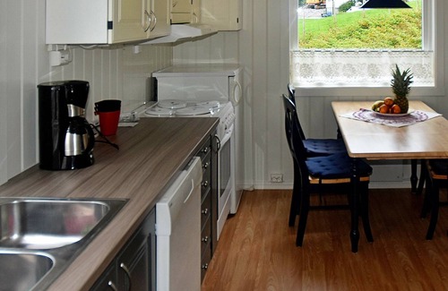 Andalsnes House | 8 person holiday home in Åfarnes