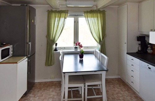 Gildeskal House | 8 person holiday home in Inndyr