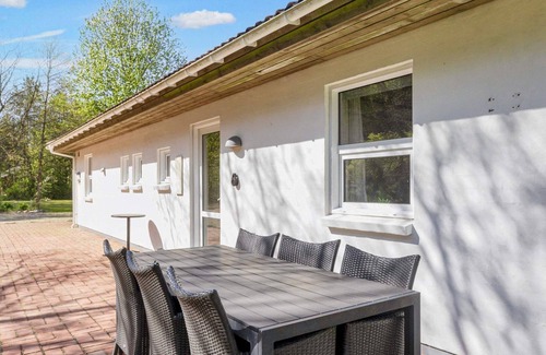 Hojslev House | 8 Person Holiday Home in Hojslev-by Traum