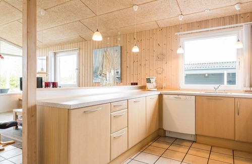 Skaven Strand House | 8 person holiday home in Tarm