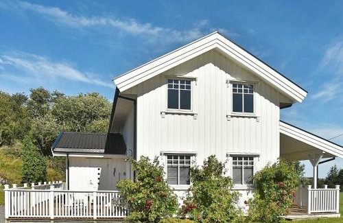 Oksvoll House | 8 person holiday home in Oksvoll