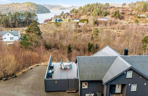 Lyngdal House | 8 person holiday home in lyngdal-By Traum