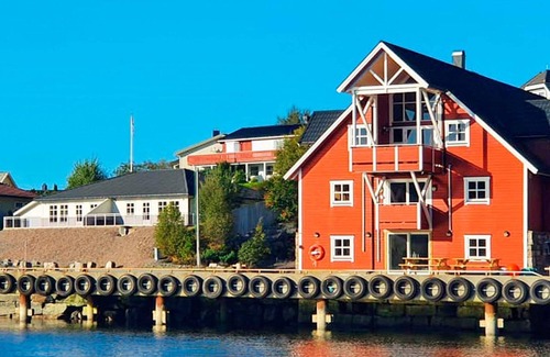 Midsund Municipality House | 8 person holiday home in MIDSUND