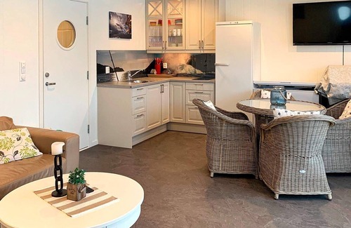 Bomlo House | 8 person holiday home in Urangsvåg-By Traum