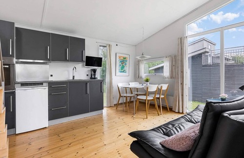 Vipperod House | 8 person holiday park home in Vipperod