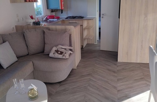 Condrieu House | 8-person mobile home, ideal for families! Sheets & towels included