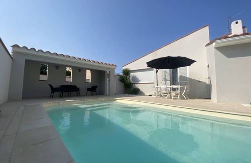 Canohes House | 8-person villa with pool and air conditioning, children's playroom