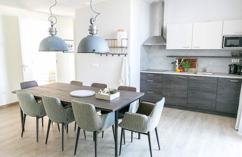 's-Gravenzande Ski Chalet | 8 personen luxe bungalow met serre