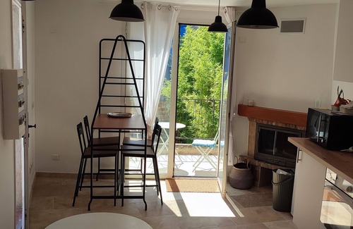 Saint Pierre de Feric Condo | 8 Personnes/2 Magnifiques Appartements Dans une Villa Avec Jacuzzi Idéal Situé