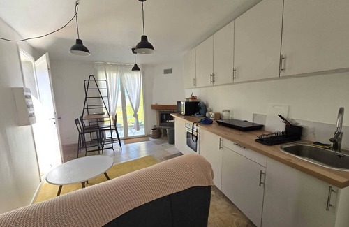 Saint Pierre de Feric Condo | 8 Personnes/2 Magnifiques Appartements Dans une Villa Avec Jacuzzi Idéal Situé