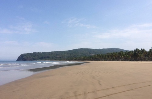 Santa Cruz House | #8 Shared Pool, 3 Bedroom/3 Bathroom, Private beach ramada WIFI SKY