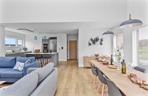 North Buckland Cottage | 8 The Vista, Willingcott Nr Woolacombe - Hot tub/On-site pool/EV Charger/Ecohome