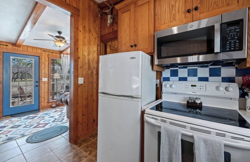 Llano Cabin | 80 acre Ranch with Private Creekfront Cabin