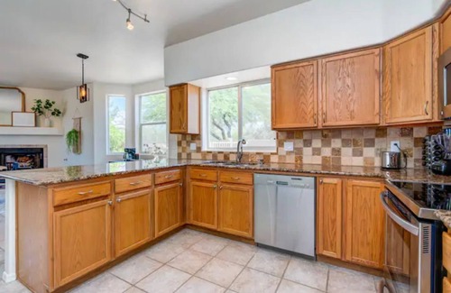 Oro Valley House | 80 Degree Complimentary Oro Valley Pool Oasis