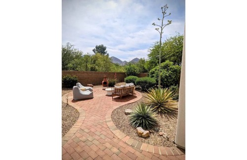 Oro Valley House | 80 Degree Complimentary Oro Valley Pool Oasis