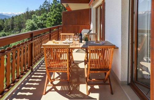 Randogne Apartment | 80 m² Apartment ∙ 2 bedrooms ∙ 4 guests