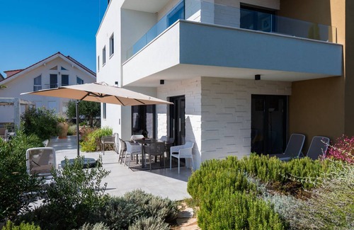 Srima Apartment | 80 m² Apartment ∙ 2 bedrooms ∙ 6 guests