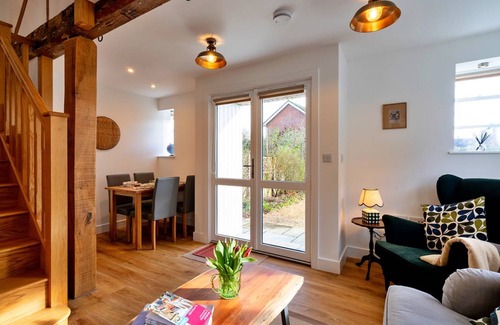 Chilton Foliat Cottage | 80 m² Cabin ∙ 2 bedrooms ∙ 4 guests