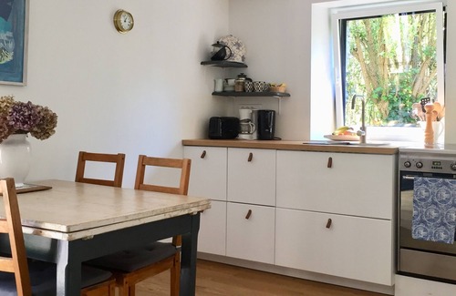 Saint-Michel-en-Greve House | 80 meters from the beach. Adorable little fisherman's house with private garden.