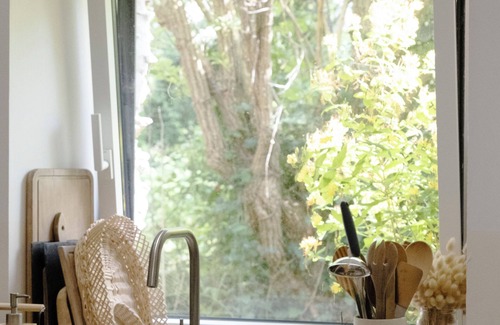 Saint-Michel-en-Greve House | 80 meters from the beach. Adorable little fisherman's house with private garden.