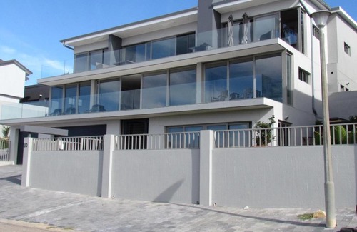 Linkside Apartment | 80 on Rodger