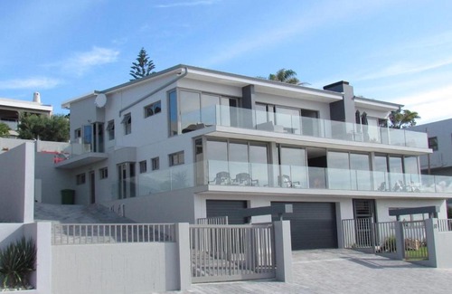 Linkside Apartment | 80 on Rodger