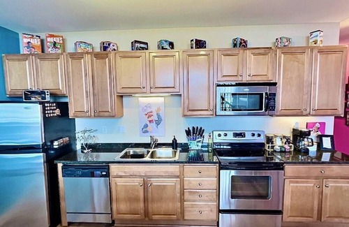 Sandusky Condo | 80's Radical Getaway! A Blast From The Past! By Cedar Point Sports Force Kalahari!