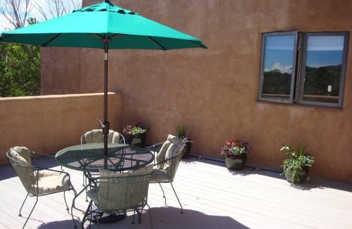 Northeast Santa Fe House | 800 East Elegance in Santa Fe