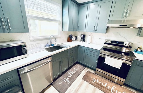 Central San Mateo House | 804 SanMateo Comfortable 2BR Home/WiFI & Free Parking