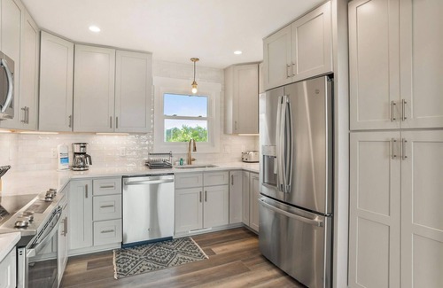 Saint Helena Island House | 805 Marlin Dr
