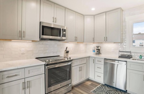 Saint Helena Island House | 805 Marlin Dr