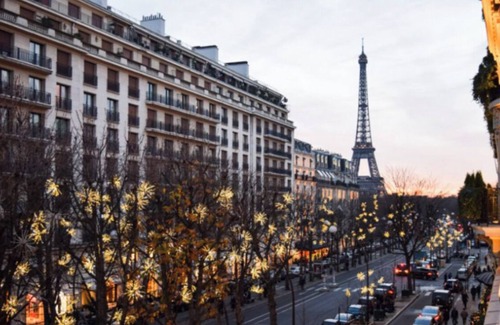 Champs-Elysees Apartment | 807sqft 2BR/2BA Golden Triangle Apt. – Montaigne/George V
