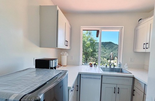 Thousand Oaks Villa | 808 Retreat - Your Destination for Timeless Moments