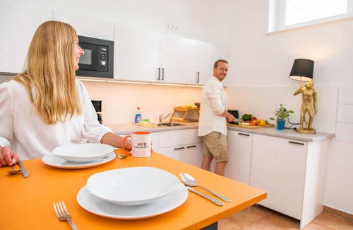 Rostock Apartment | 80m² City Apartment for up to 6 people - Central location in the heart of the tr