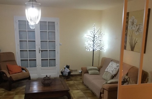 Vogue House | 80m2 house with private pool in 1500 m2 park
