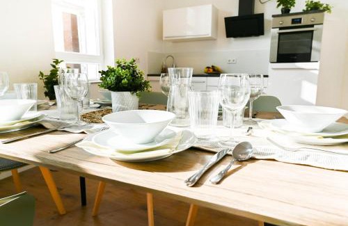 Krefeld Apartment | 80qm Apartment in Krefeld zentral gelegen mit hohen Decken - BEUYS Apartments - Krefeld