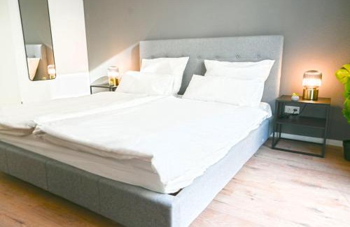 Krefeld Apartment | 80qm Apartment in Krefeld zentral gelegen mit hohen Decken - BEUYS Apartments - Krefeld