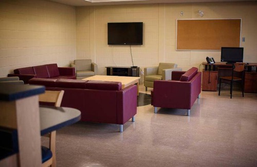 Corner Brook Hostel | 81 m² Hostel ∙ 4 bedrooms ∙ 6 guests