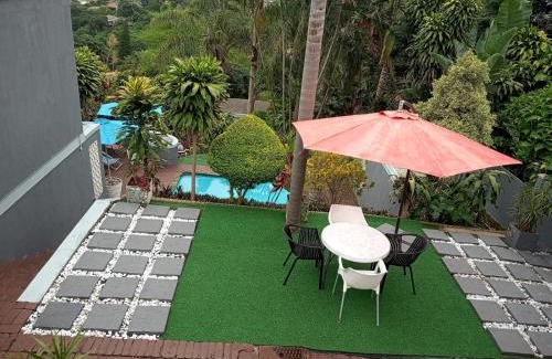 Berea House | 81 Pool Room cottage house