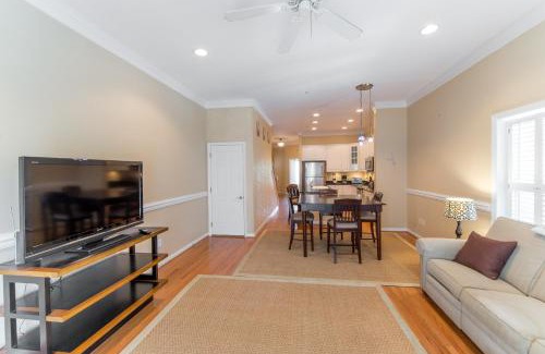 Waters Edge House | 81 Waters Edge